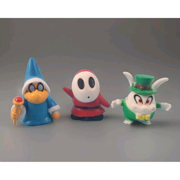 Super Mario Bros Shy Guy, Kamek. Topper Mini Fugures Appx 1" Nintendo - Picture 1 of 5